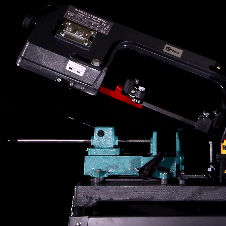 Ленточнопильный станок по металлу AURA LM-115U/220 (40115100)