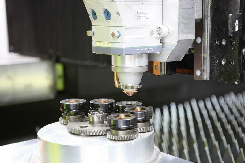 Оптоволоконный лазер Ermaksan Fibermak LM 1000.3x1.5