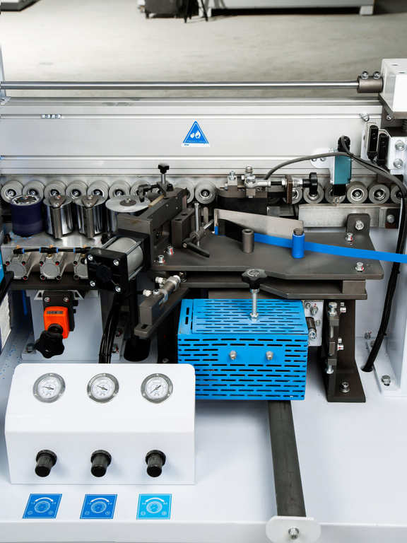 Автоматический кромкооблицовочный станок JIYU JY-465