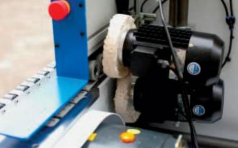 Автоматический кромкооблицовочный станок JIYU JY-465J