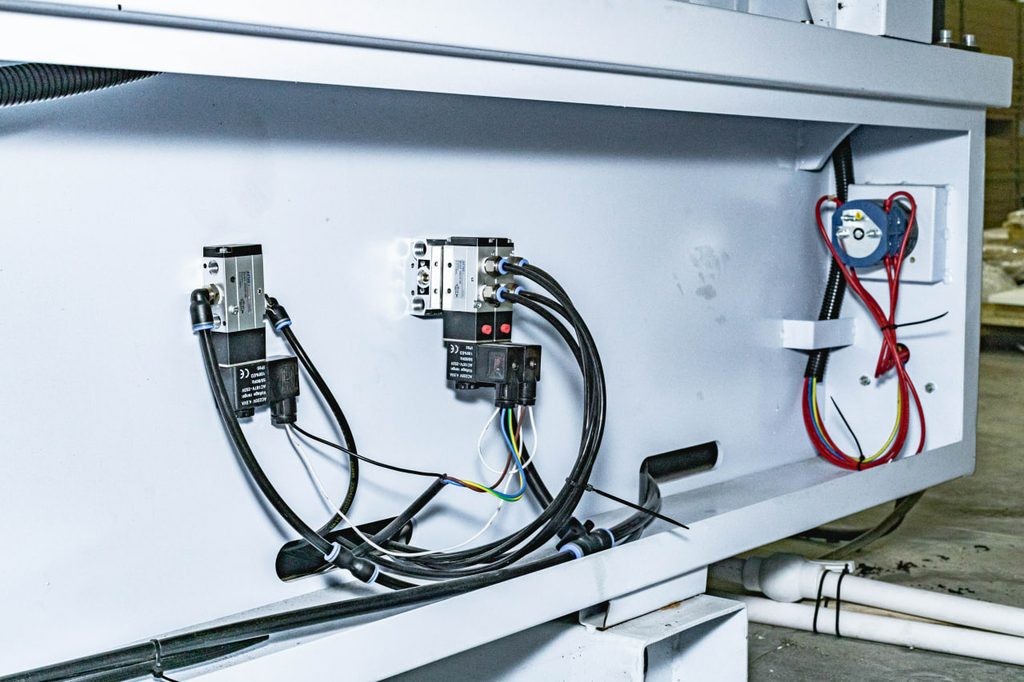 Автоматический кромкооблицовочный станок JIYU JY-468JK