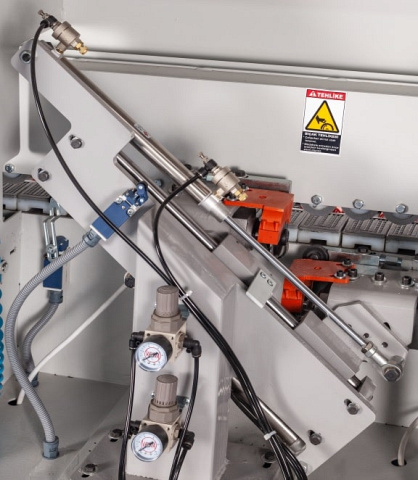 Автоматический кромкооблицовочный станок EcoWood Evolution 5