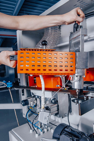 Автоматический кромкооблицовочный станок OSTERMANN 6T