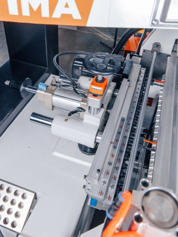 Автоматический сверлильно-присадочный станок Filato FL-23BX