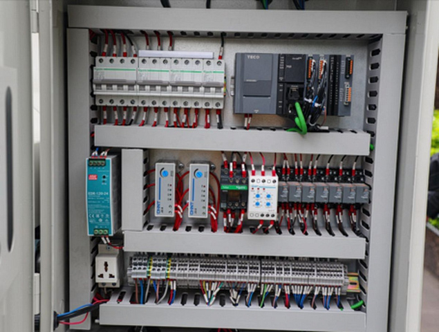 Автоматический торцовочный станок проходного типа EcoWood CFS-200 CFS-200 MAX