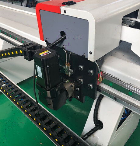 Автоматический торцовочный станок с вырезкой дефектов EcoWood MasterCut 250 MasterCut 250