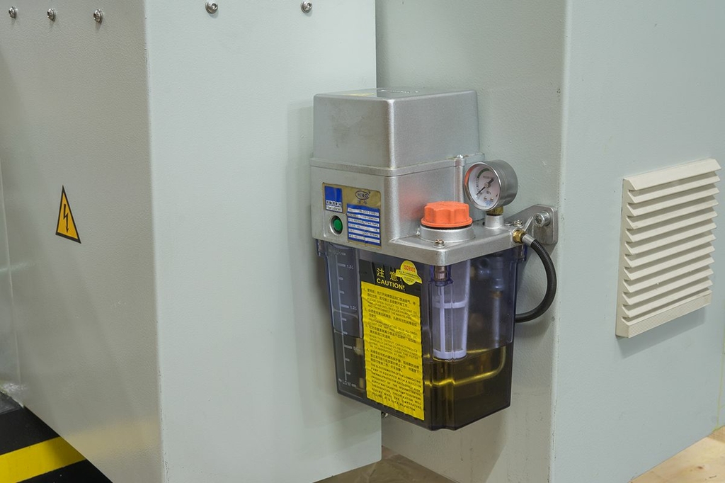 Инструментальный фрезерный станок Stalex WFM 800 Servo