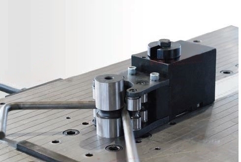 Горизонтальный гибочный пресс ВВР - 40