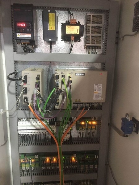 Автоматический сверлильно-присадочный станок с чпу WoodTec BHM 2490 R