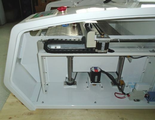 Лазерный мини-станок для гравировки и резки Bodor BCL0605MU (Reci W1 80w)