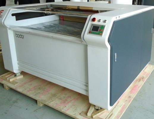 Лазерный станок для гравировки и резки Bodor BCL1006X (150W Reci W6)