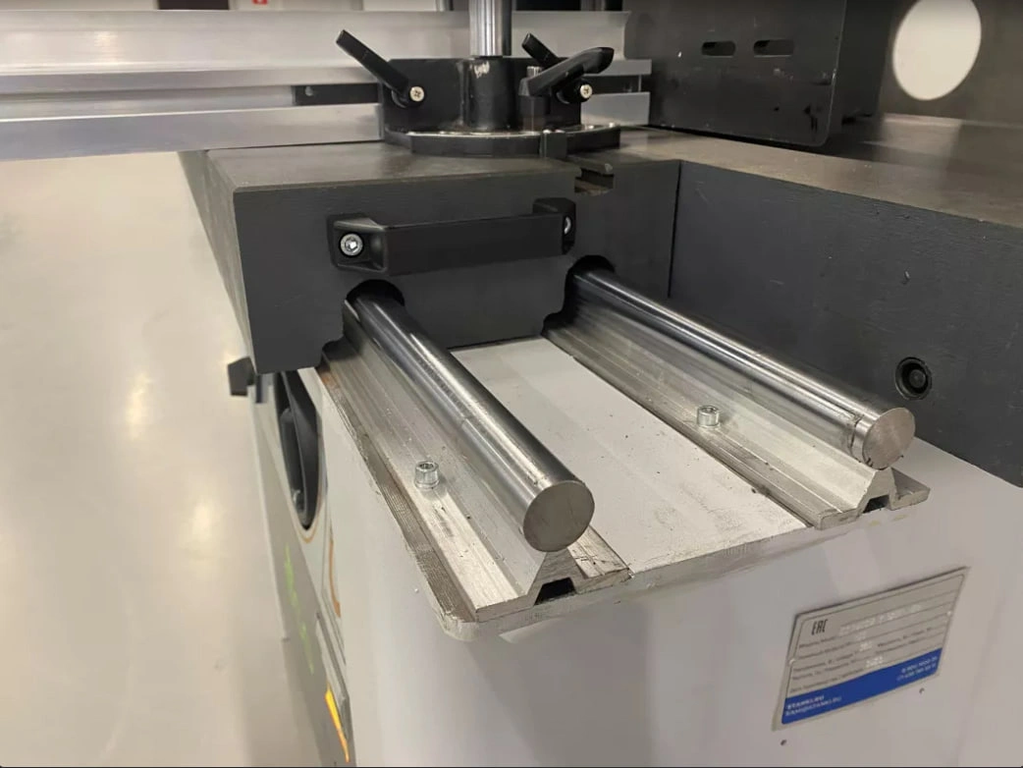 Фрезерный станок с шипорезной кареткой T 120K