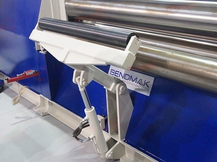 Мощные четырехвалковые вальцы с гидроприжимом валов Bendmak CY4R-HS 190-26/6.0