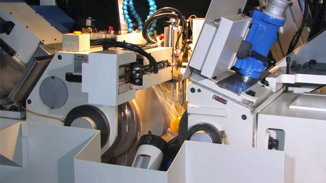 Бесцентрово-шлифовальынй станок UNIVEQ UCG-4015