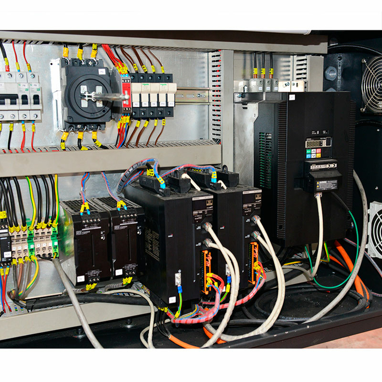 Дисковая отрезная линия с ЧПУ Beka-Mak BMDO 100 XS