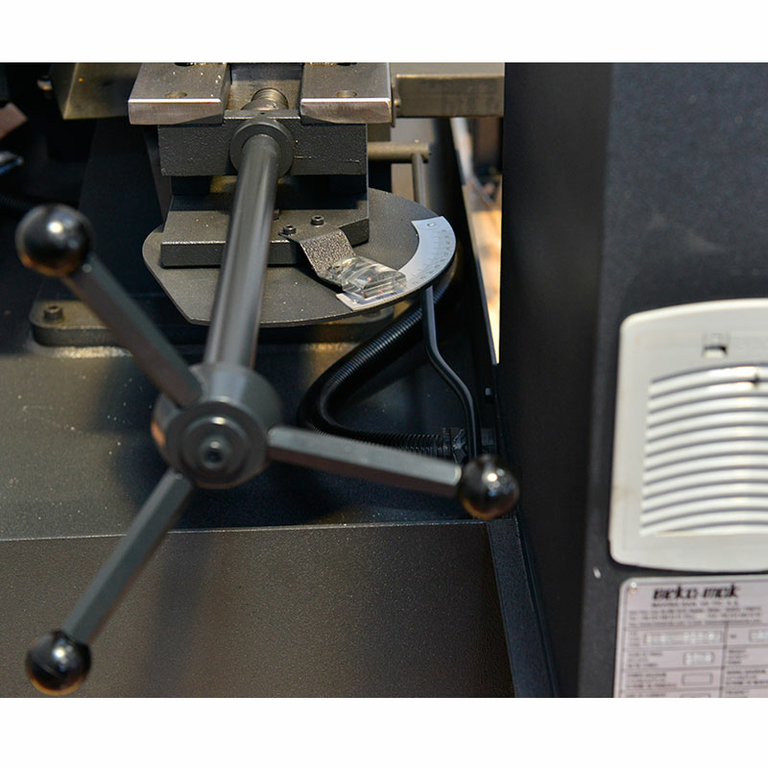 Ленточнопильный станок Beka-Mak BMSY 320GL