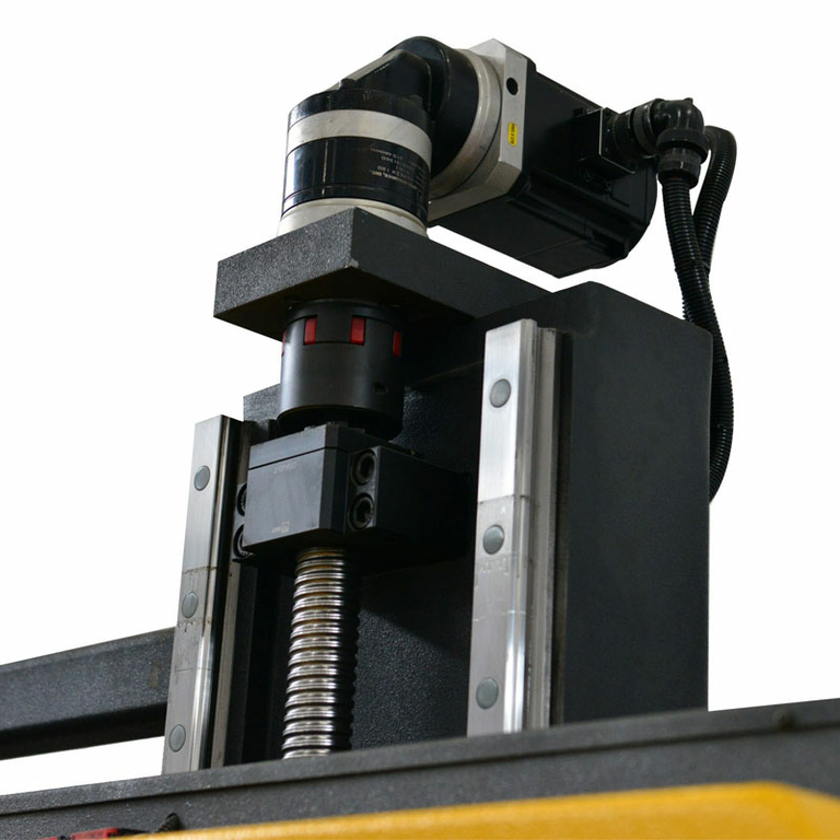 Дисковый отрезной станок с ЧПУ Beka-Mak BMDO 80CS