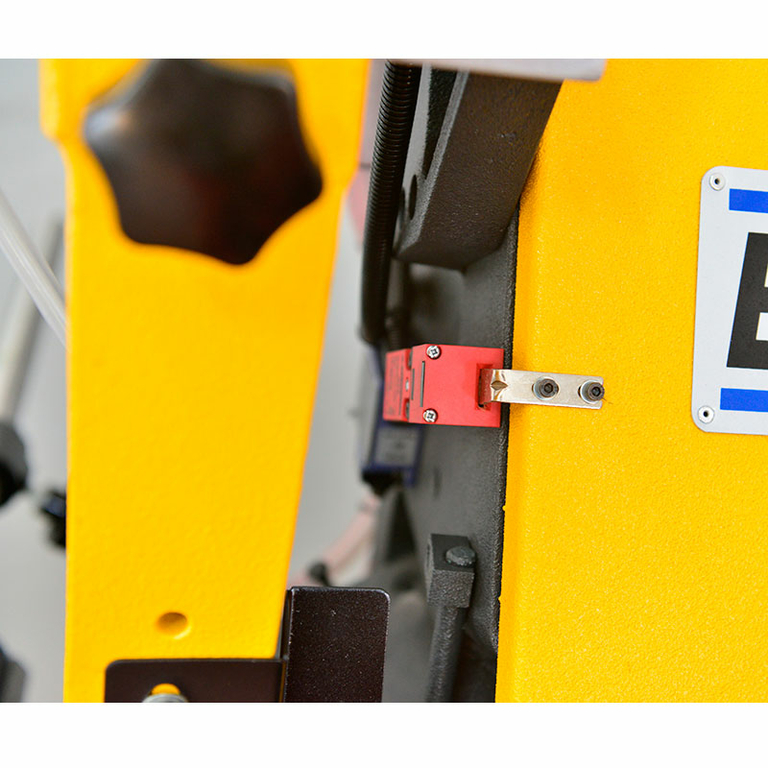 Ленточнопильный станок Beka-Mak BMSO 440