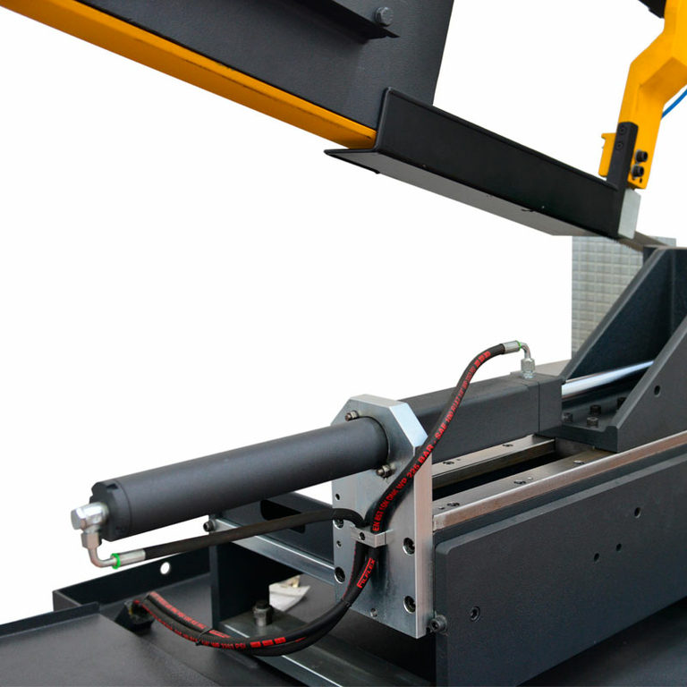 Ленточнопильный станок BekaMak BMSY 320L