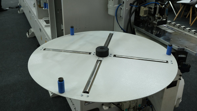 Автоматический кромкооблицовочный станок Filato Optima 424PW