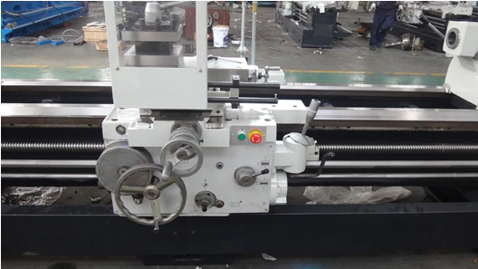 Токарно-винторезный станок CW6263/2000 (УЦИ + конусная линейка)