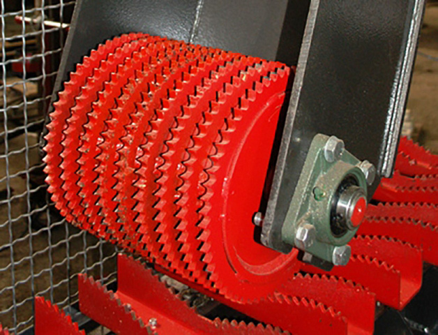 Брусовальный двухвальный станок с гусеничной подачей KRAFTER