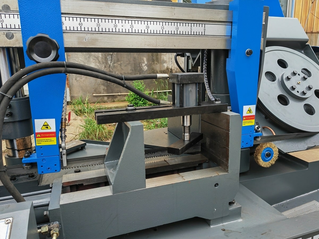 Ленточнопильный станок MetalTec BS 350 CH (угол 90°)