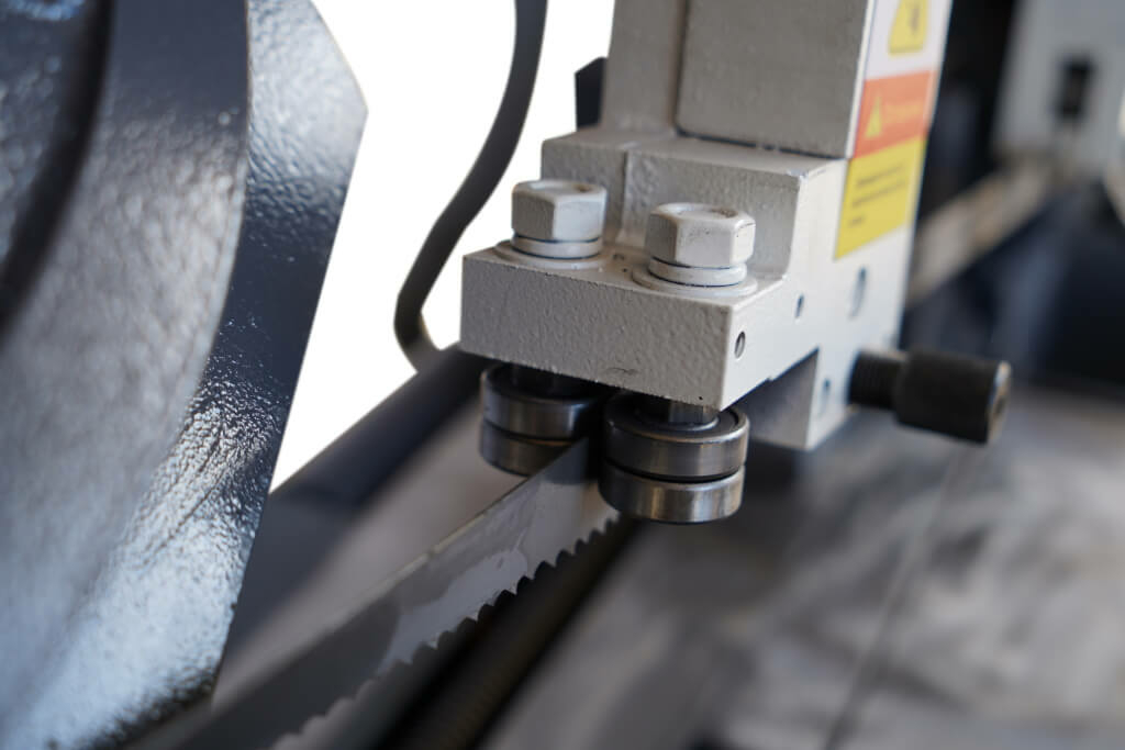 Ленточнопильный станок MetalMaster BSM-300 SAF