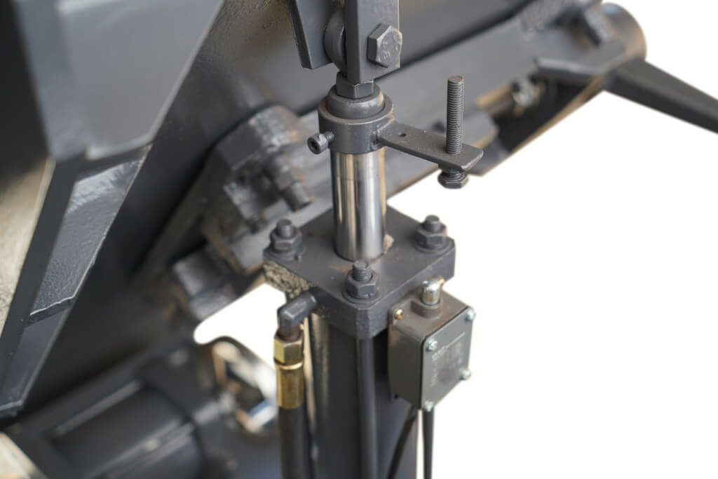 Ленточнопильный станок MetalMaster BSM-400 SAF