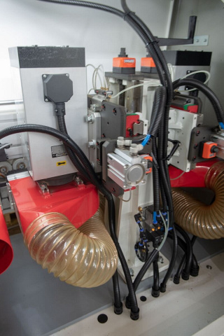 Автоматический кромкооблицовочный станок Nanxing NB875