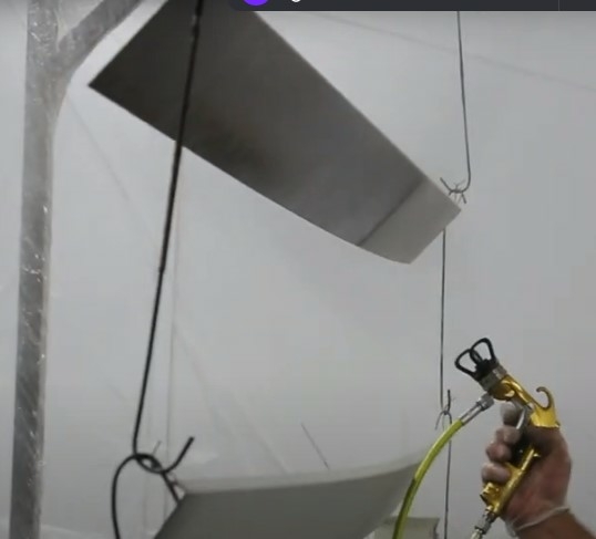 Установка AIRMIX для ручного нанесения ЛКМ и клея на фасады и двери из МДФ