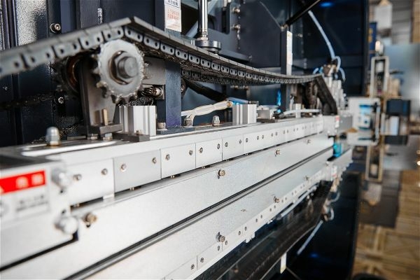 Станок для сшивки шпона Jian-Cheng LS-1800