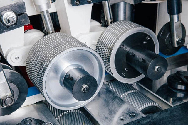 Четырехсторонний продольно-фрезерный станок QUADRO 923 High Speed SAW