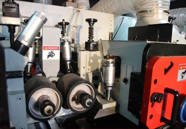 Четырехсторонний продольно-фрезерный станок QUADRO 923 High Speed SAW