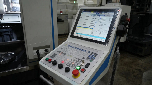 Фрезерный обрабатывающий центр IRONMAC IMU-5X 400 PRO