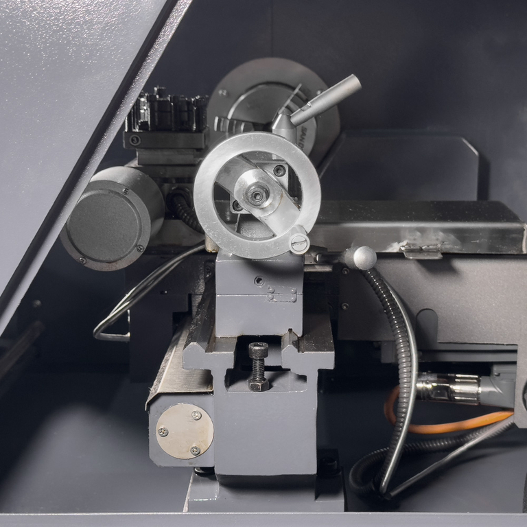 Токарный станок с ЧПУ с горизонтальной станиной Visprom SP210 CNC (38241002)