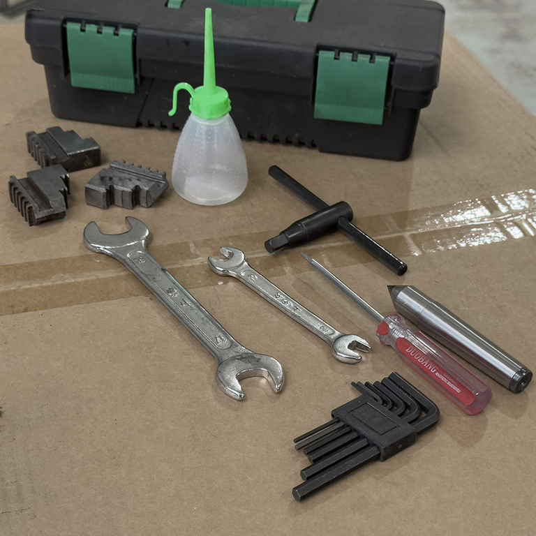 Токарный станок с ЧПУ с горизонтальной станиной Visprom SP210 CNC (38241002)