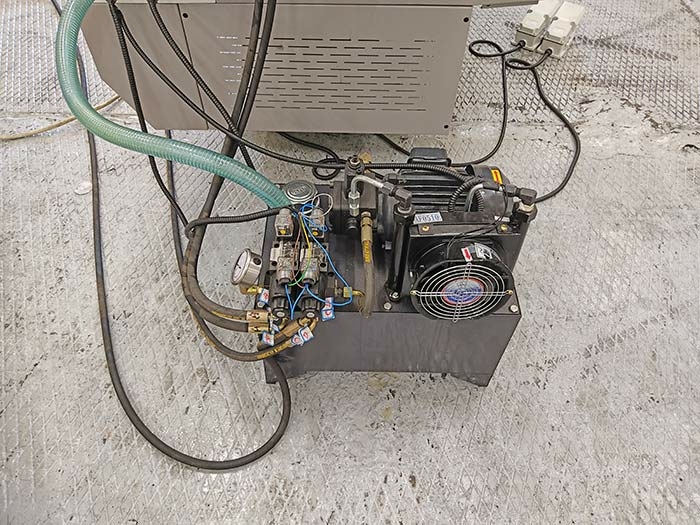 Токарный станок CK6140/1000 с плоской станиной с ЧПУ Siemens 808D