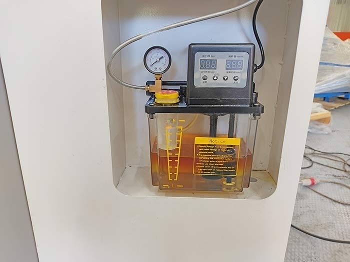 Токарный станок CK6140/1000 с плоской станиной с ЧПУ Siemens 808D