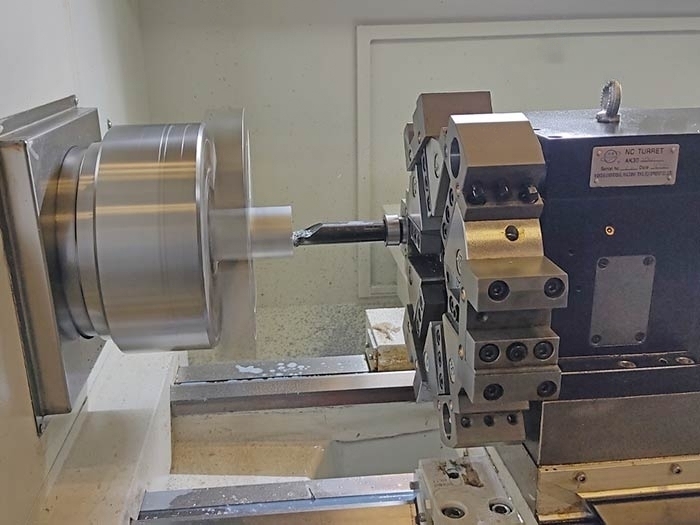 Токарный станок с ЧПУ Siemens 808D CK6150/750 с плоской станиной