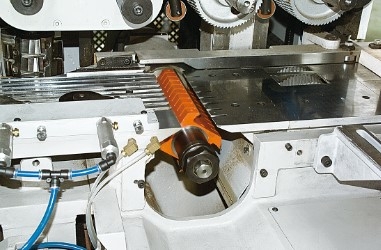 Четырехсторонние продольно-фрезерные станки Gau Jing серии GS для коротких деталей от 120мм