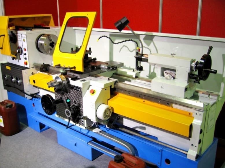 Универсальный токарный станок ZMM Sliven CU400MRD/1000