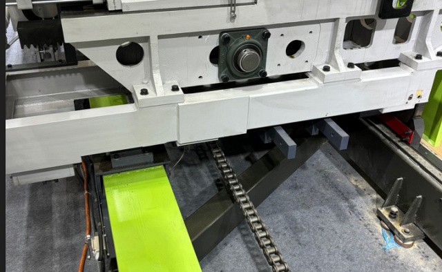 Вертикальная широколенточная пилорама EcoWood VSM-1250