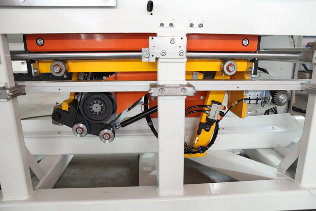 Раскроечный центр Nanxing NP-330FG