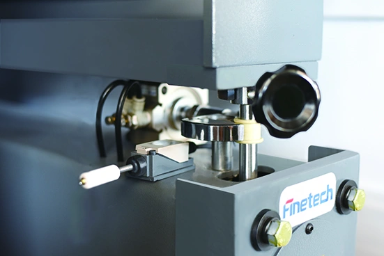 Калибровально-шлифовальный станок Finetech SR-R 700