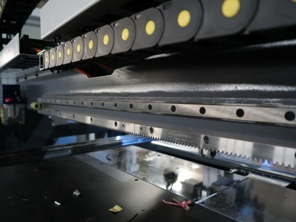 Сверлильно-присадочный станок с ЧПУ HOLD HB621JXKH6F