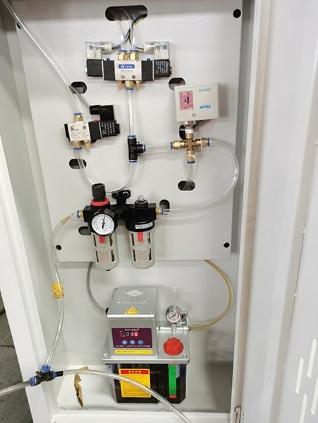 Вертикальный обрабатывающий центр с ЧПУ MetalTec TOPMILL 850S