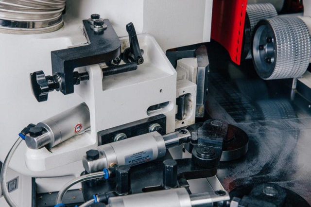 Четырехсторонний продольно-фрезерный станок QUADRO 723 High Speed SAW