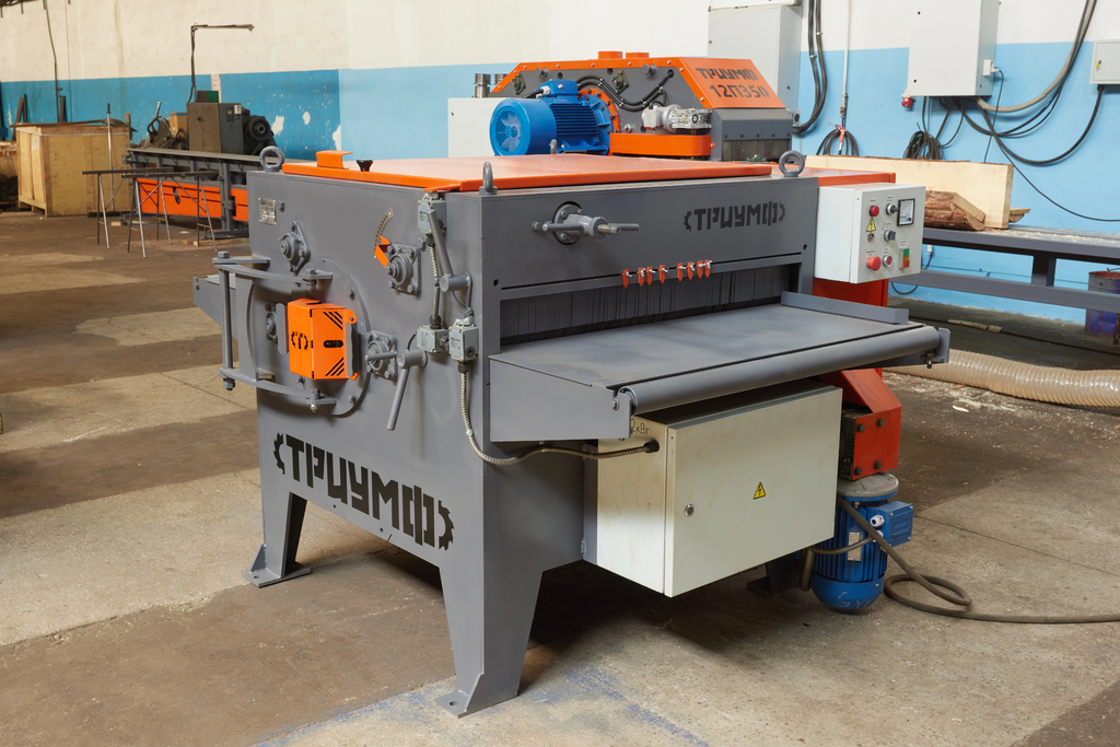 Многопильный кромкообрезной станок  ТРИУМФ  М-1000