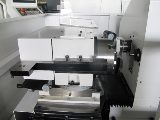 Универсальный круглошлифовальный станок Spitzen SUG-50NC